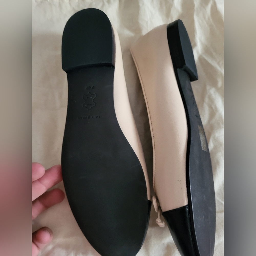 Tory Burch Black and Cream Flats - Picture 2 of 3